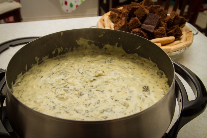 Melting pot spinach and artichoke fondue recipe